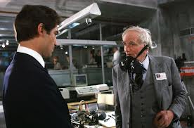 Timothy Dalton and Desmond Llewelyn in The Living Daylights