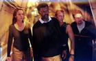 Saffron Burrows, Samuel L. Jackson, Thomas Jane and Michael Rapaport in Deep Blue Sea.