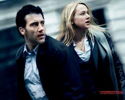 Clive Owen and Naomi Watts in The International