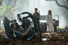 Chris Pratt and Bryce Dallas Howard in Jurassic World