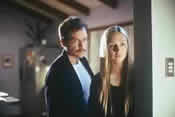 Photo of Greg Kinnear as Danny Wright and Hope Davis as Carolyn Wright